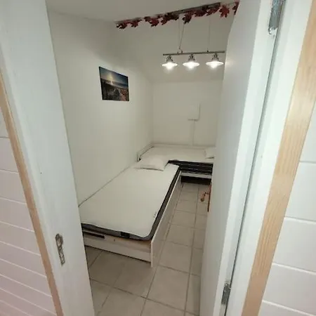 Beau 6 Personnes Avec Jacuzzi
